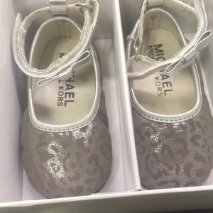 Brand new Michael kors